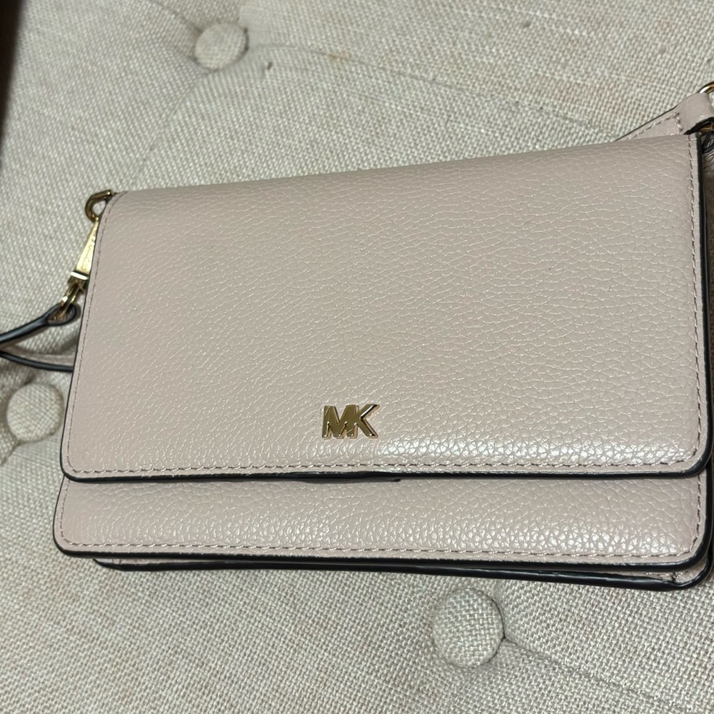 Michael Kors Jet Set Charm Small Phone Crossbody